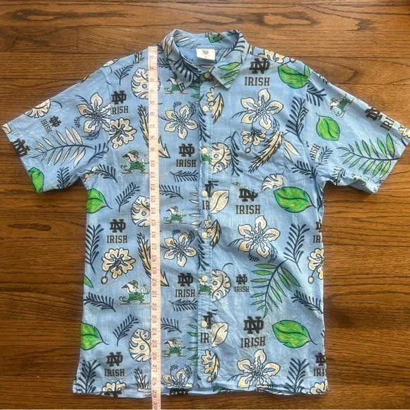 Notre Dame Fighting Irish Tropical Floral Men’s Shirt - Picture 7 of 7